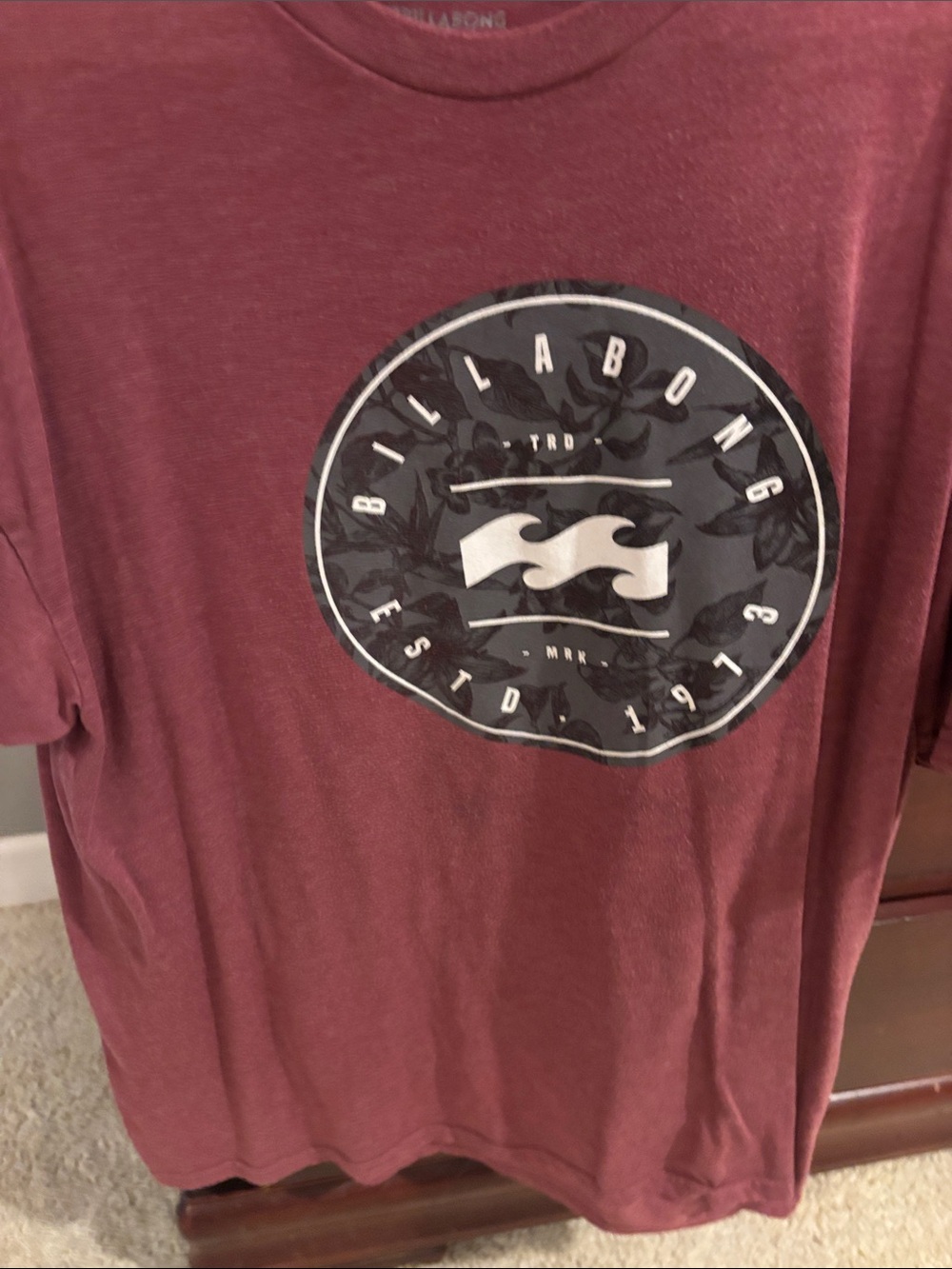 Billabong Men's Short Sleeve Tee - Maroon with Black Logo